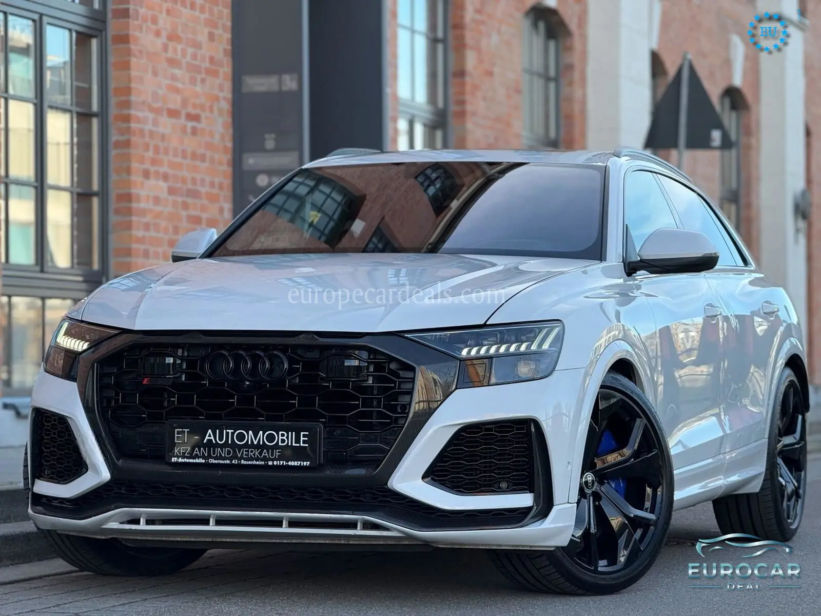 Audi RSQ8