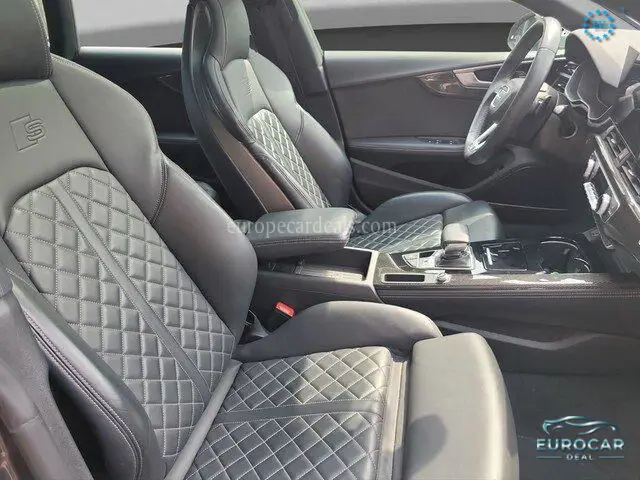 Audi S5