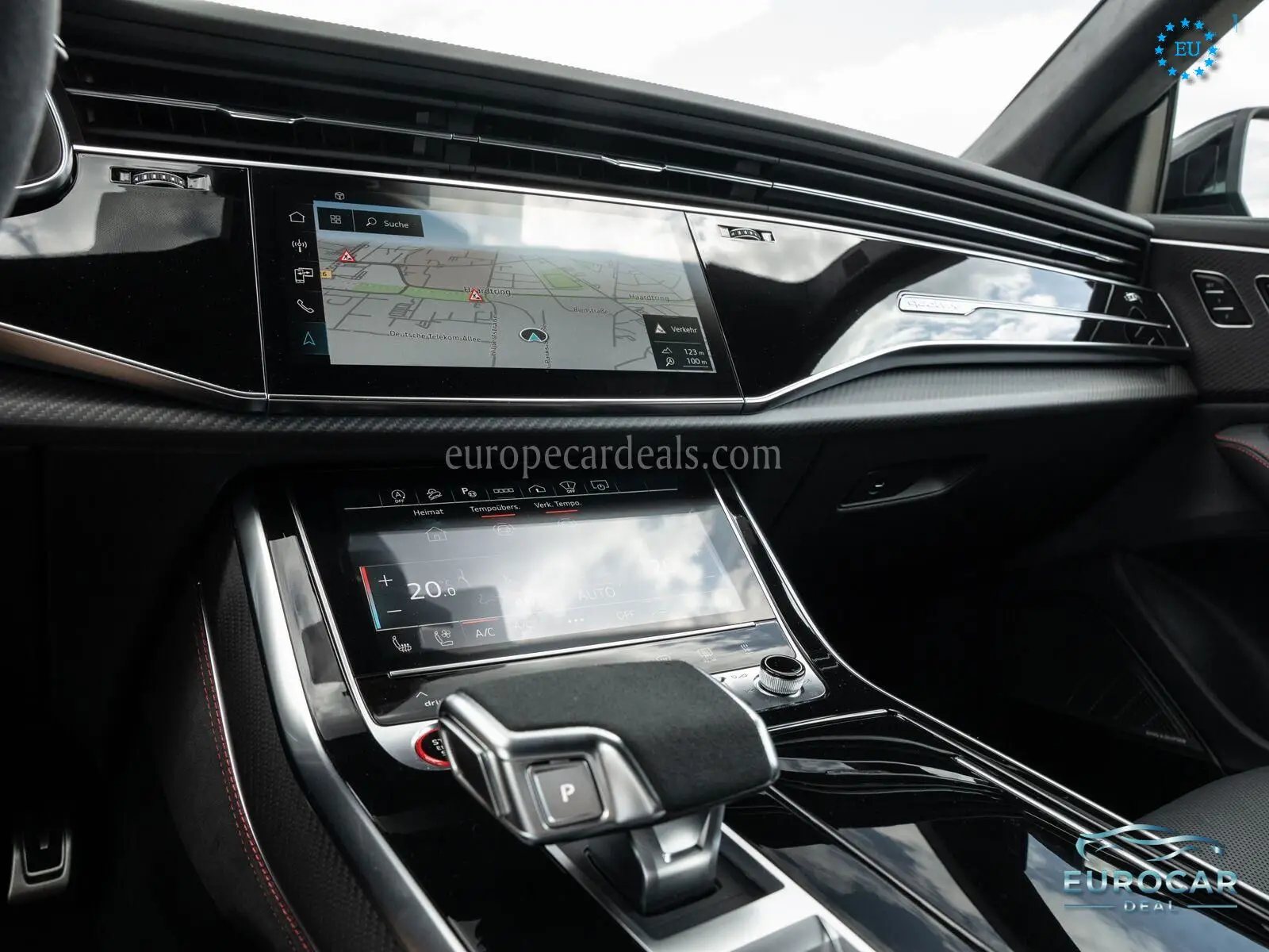 Audi RSQ8