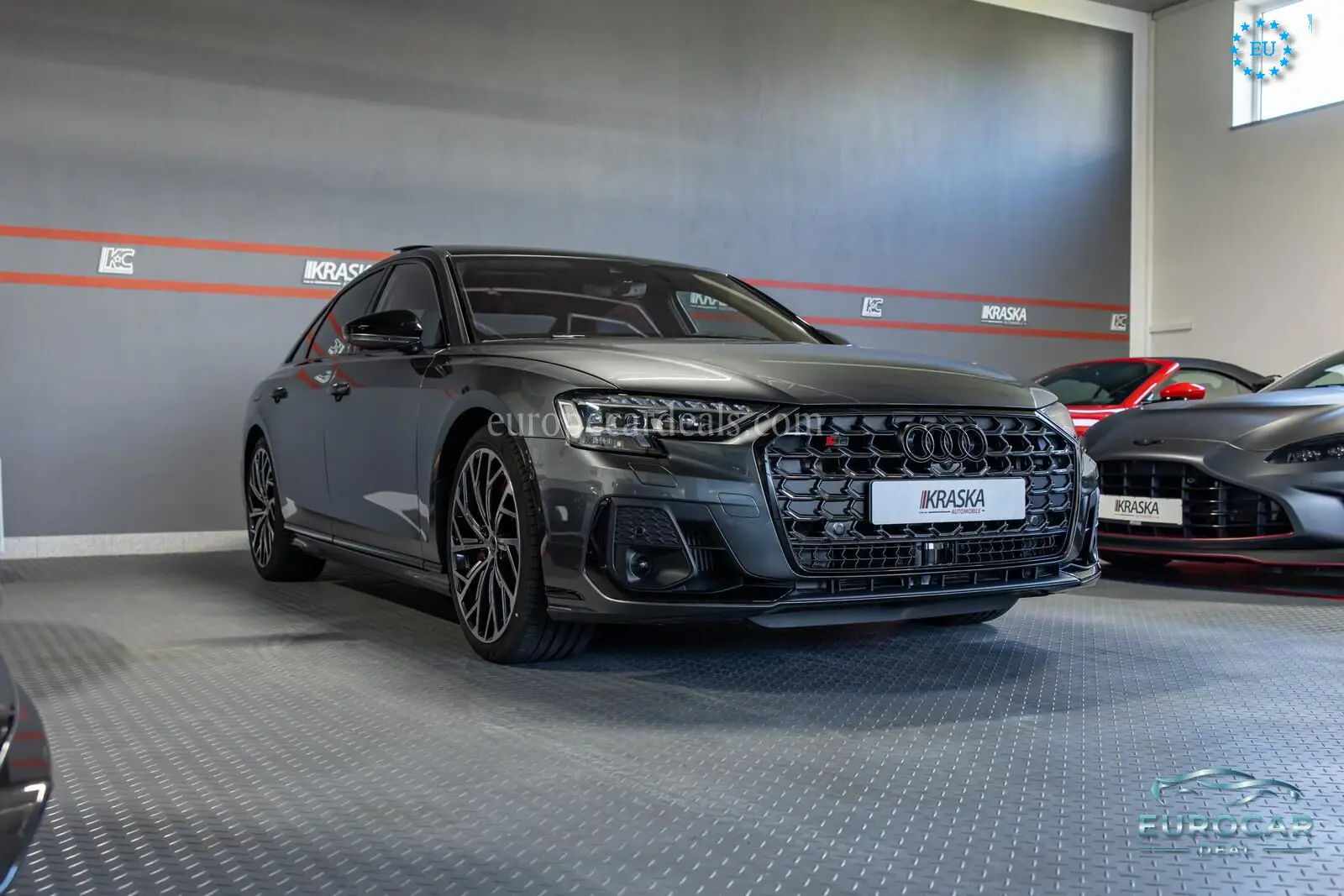 Audi S8