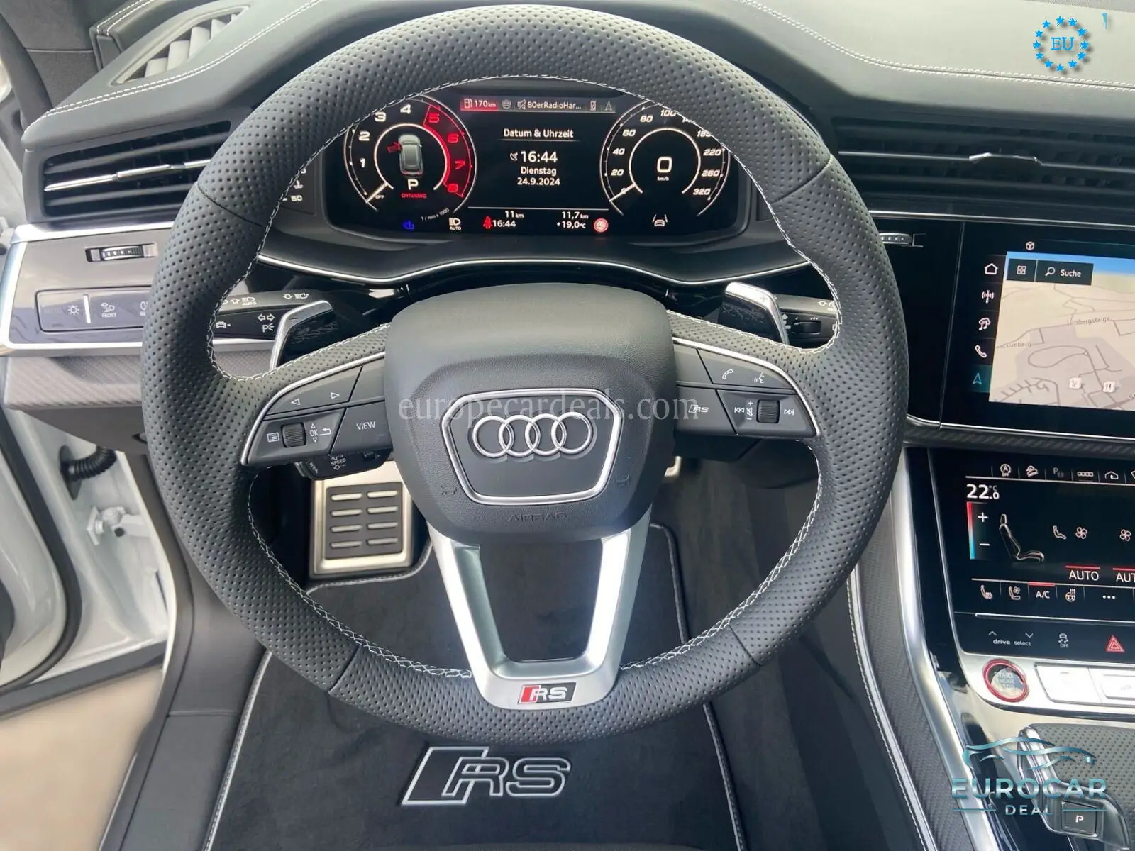 Audi RSQ8