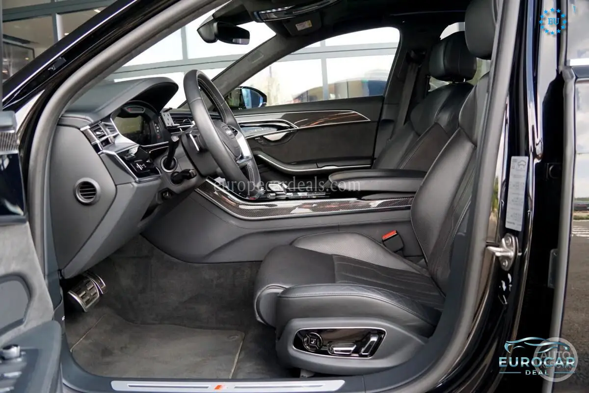 Audi S8