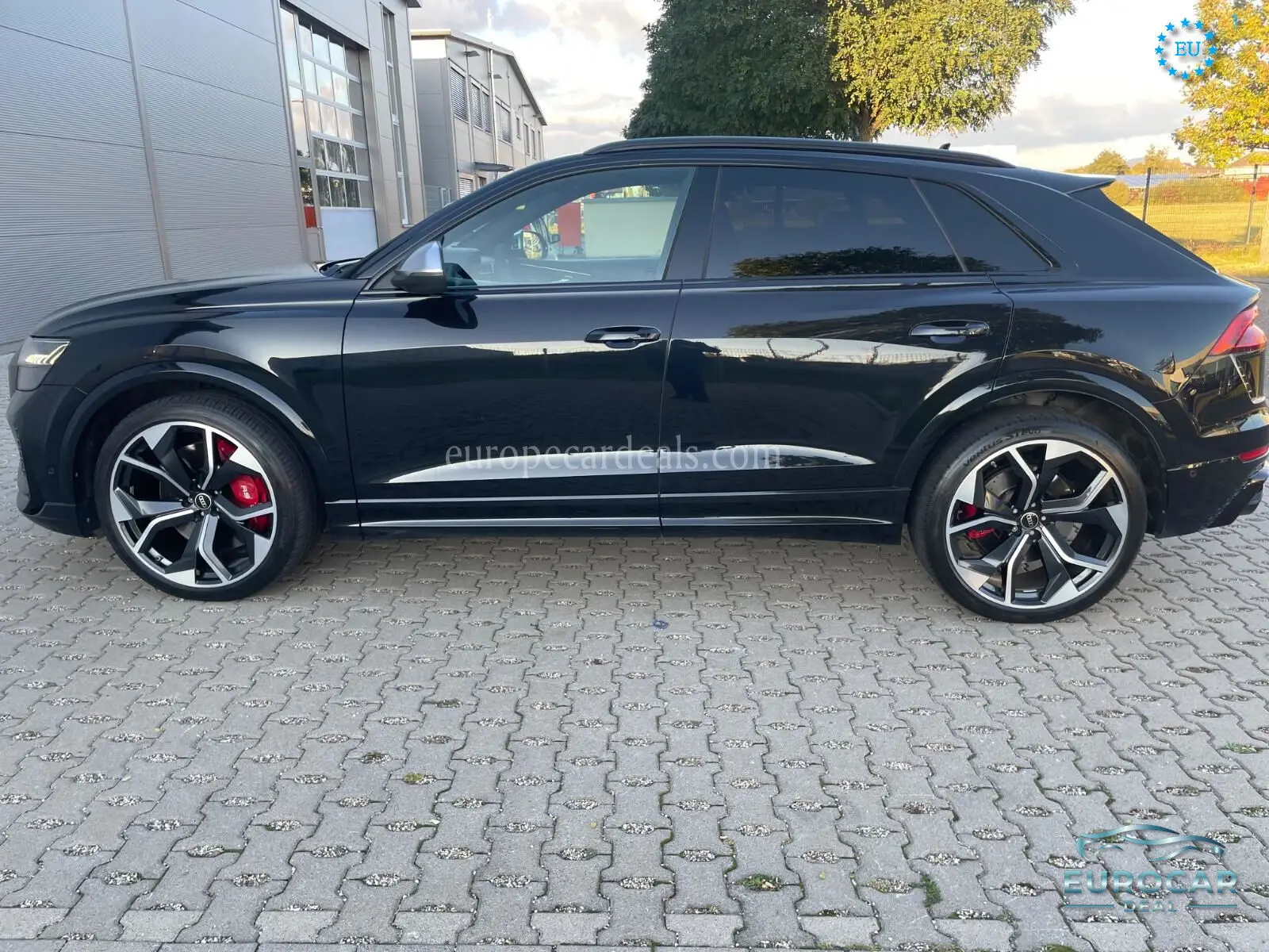 Audi RSQ8