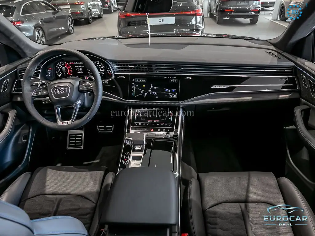 Audi RSQ8