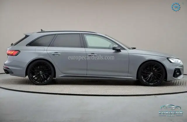 Audi RS4