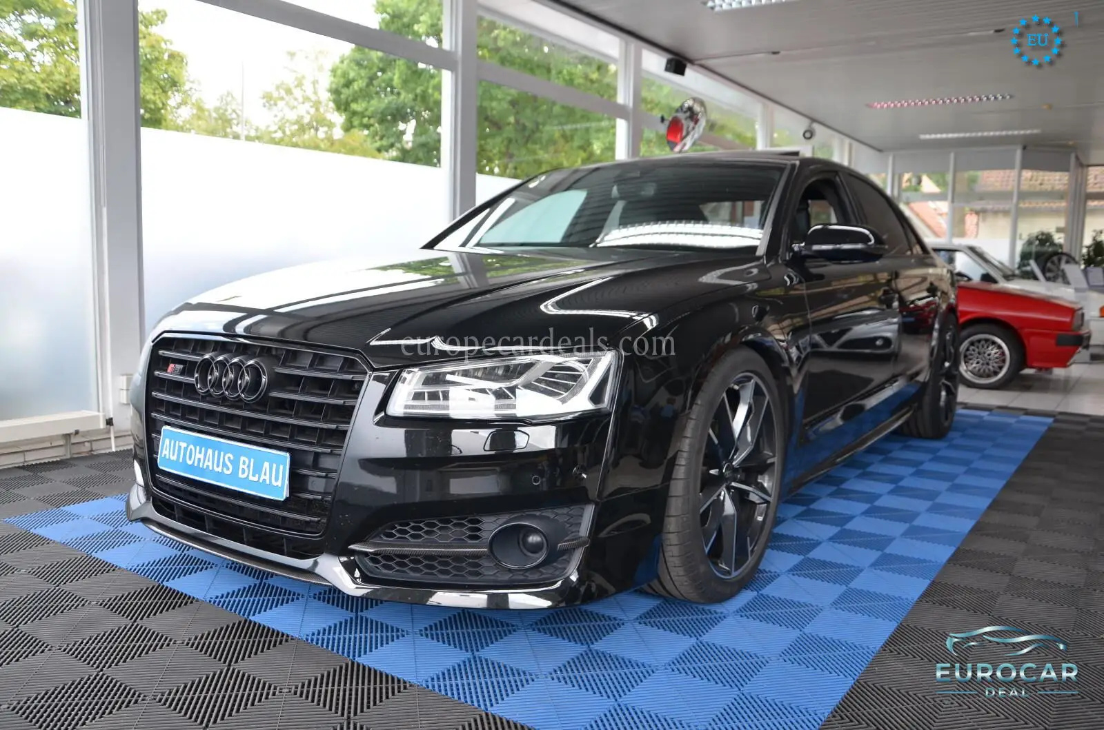 Audi S8