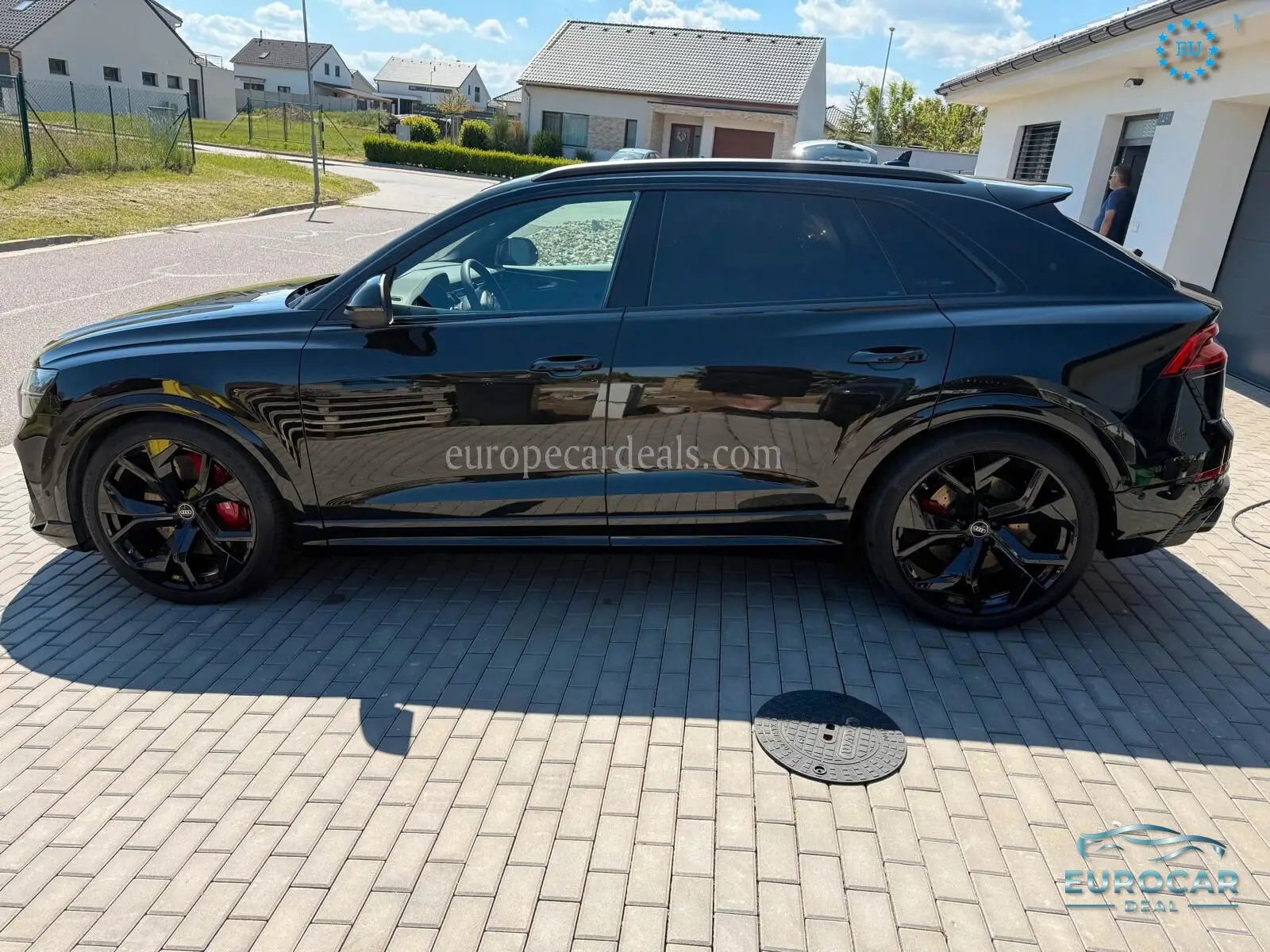 Audi RSQ8