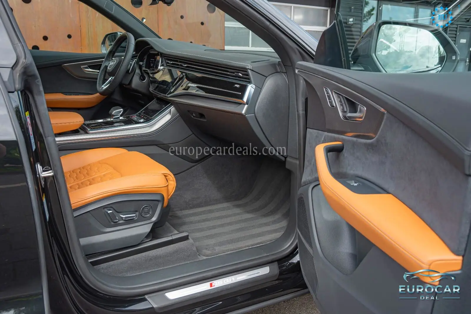 Audi RSQ8