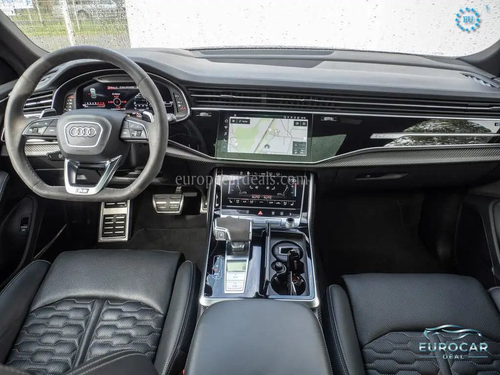 Audi RSQ8