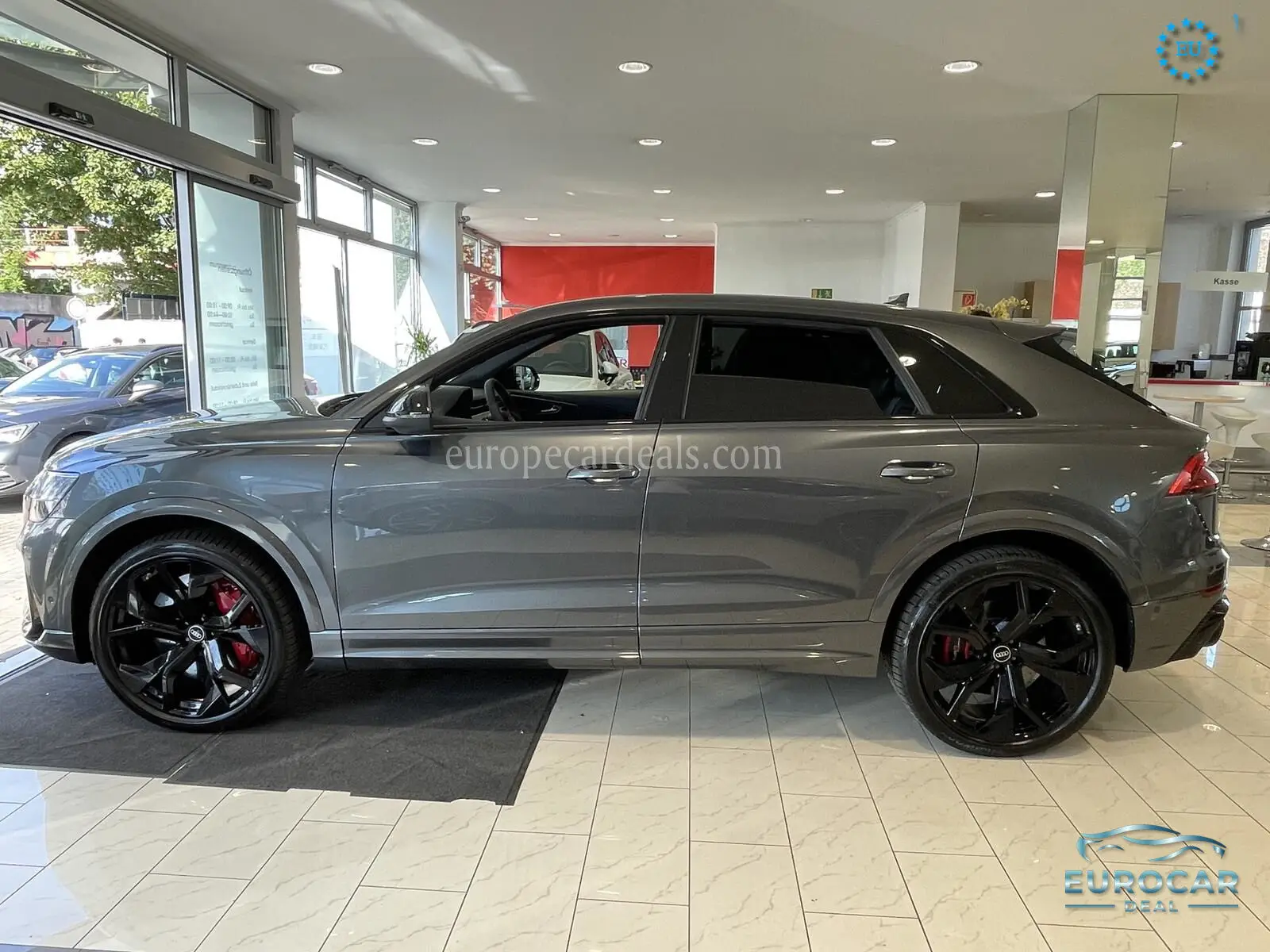 Audi RSQ8