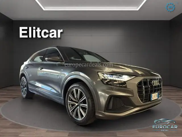 Audi Q8