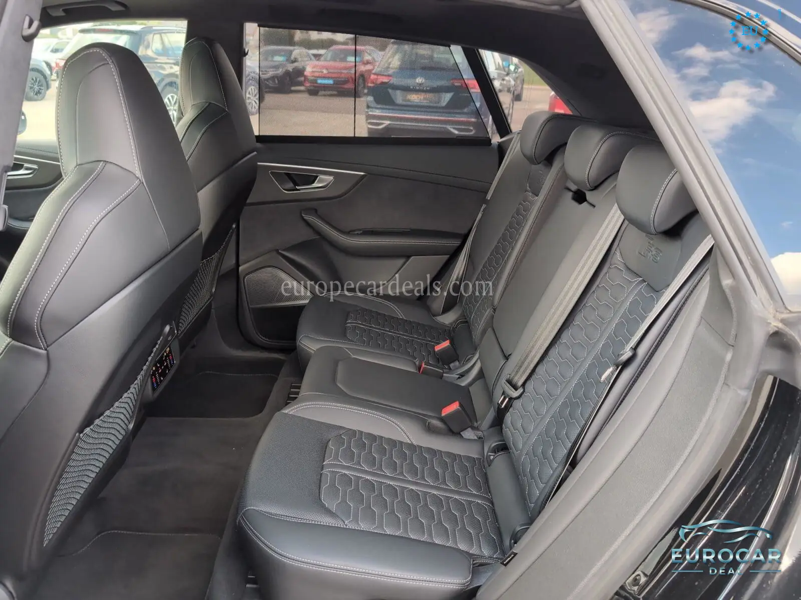 Audi RSQ8