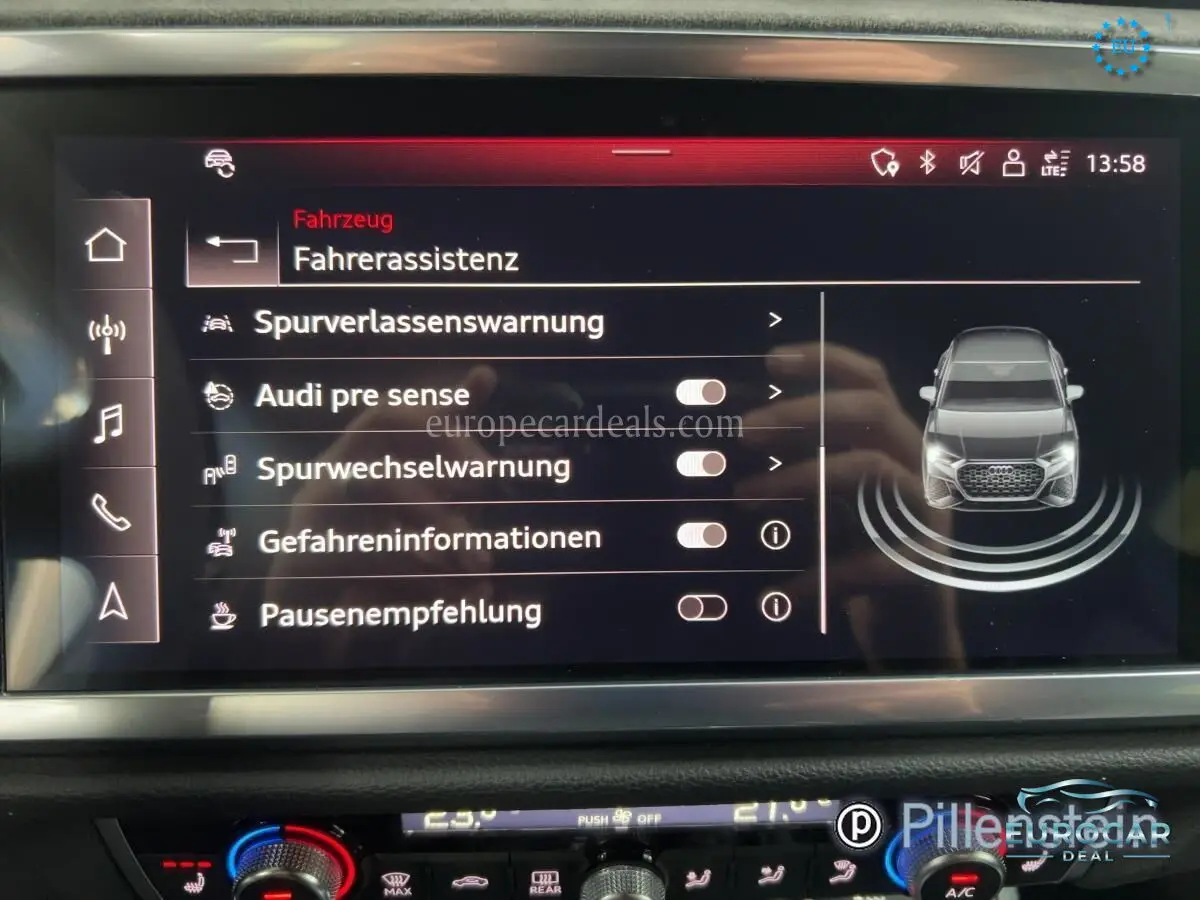 Audi RSQ3