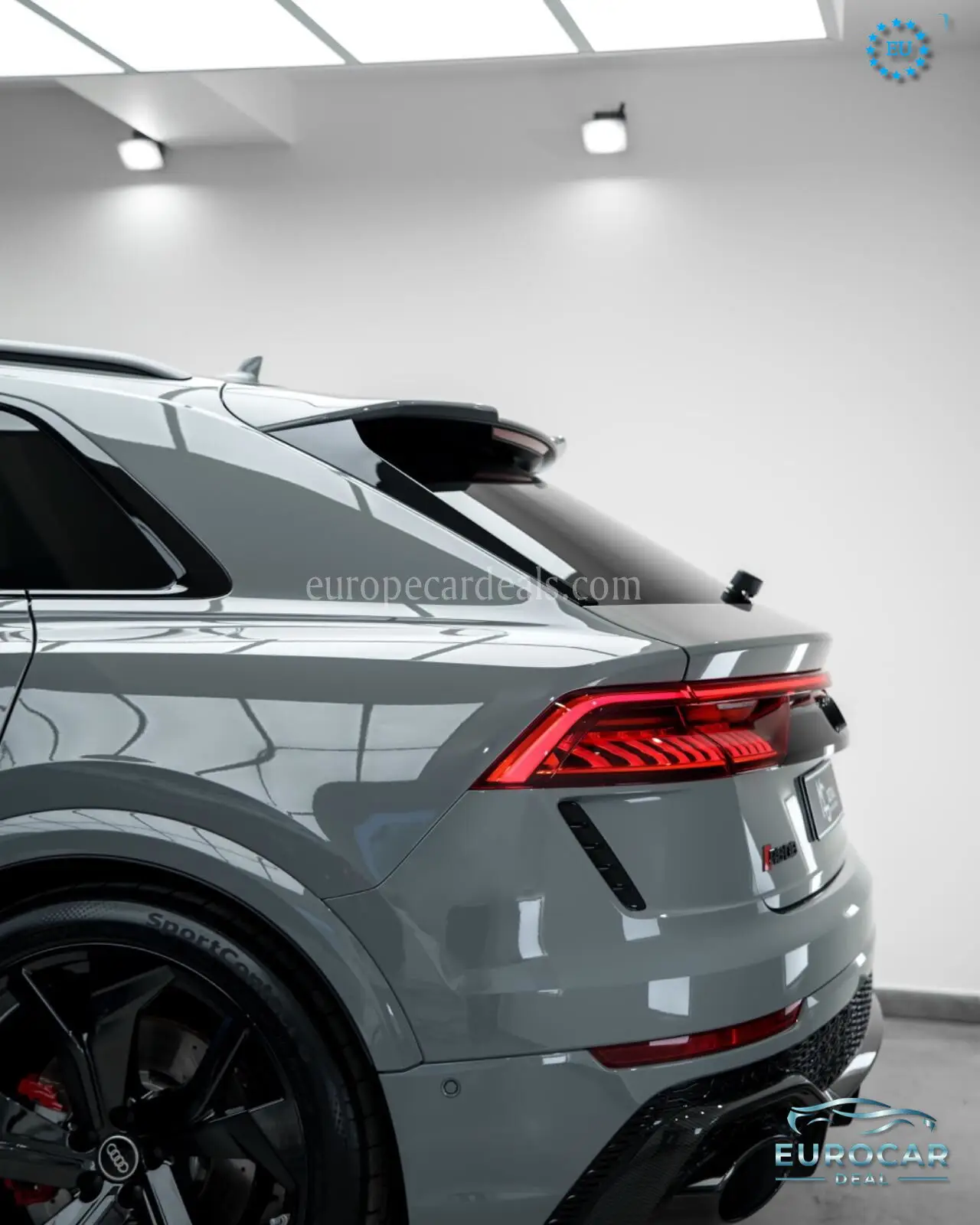 Audi RSQ8