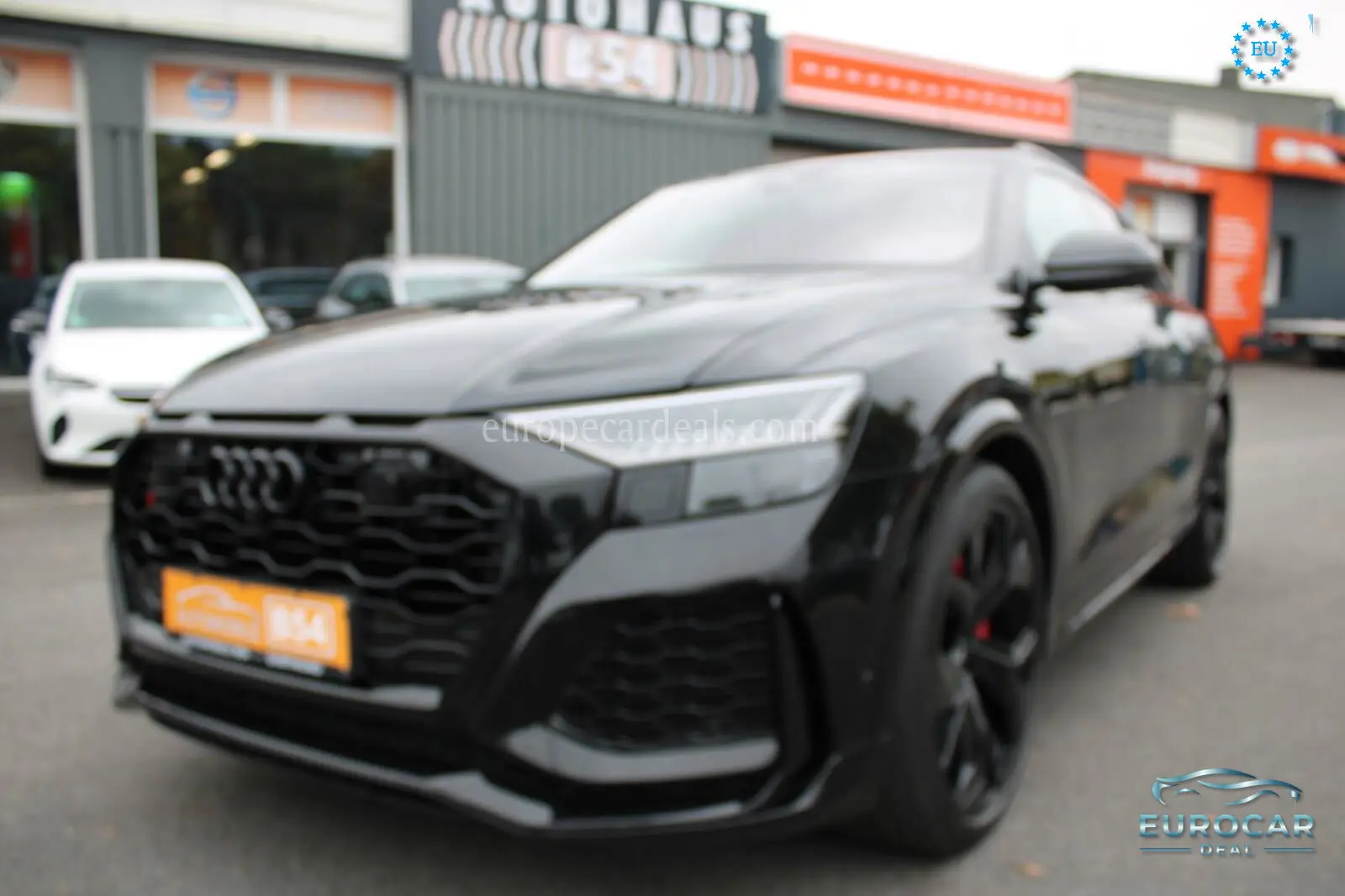 Audi RSQ8