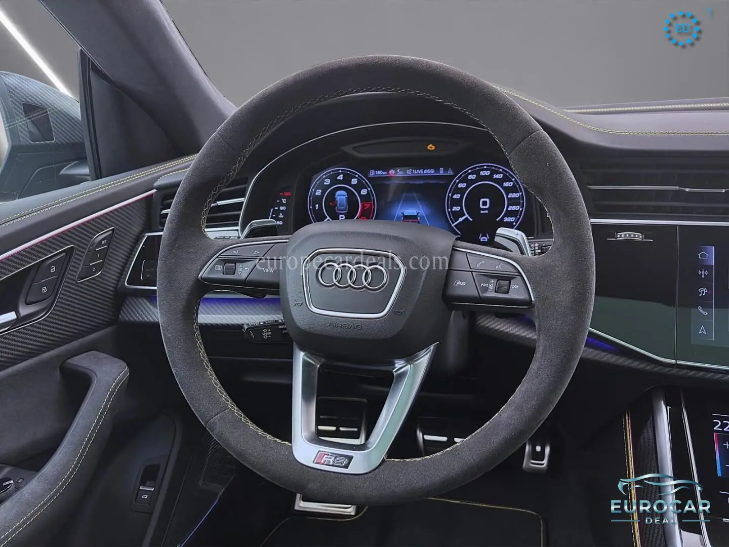 Audi RSQ8