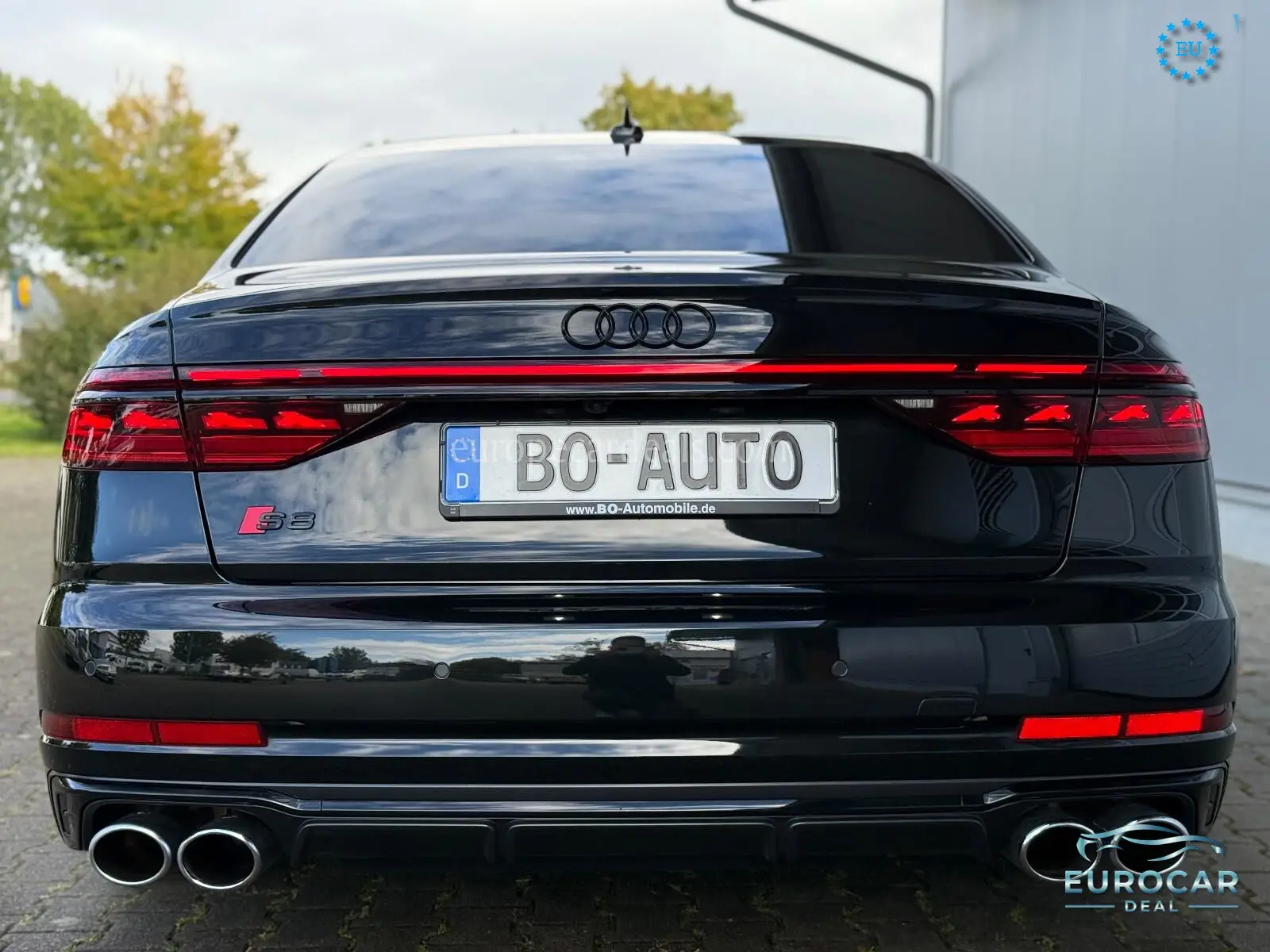 Audi S8