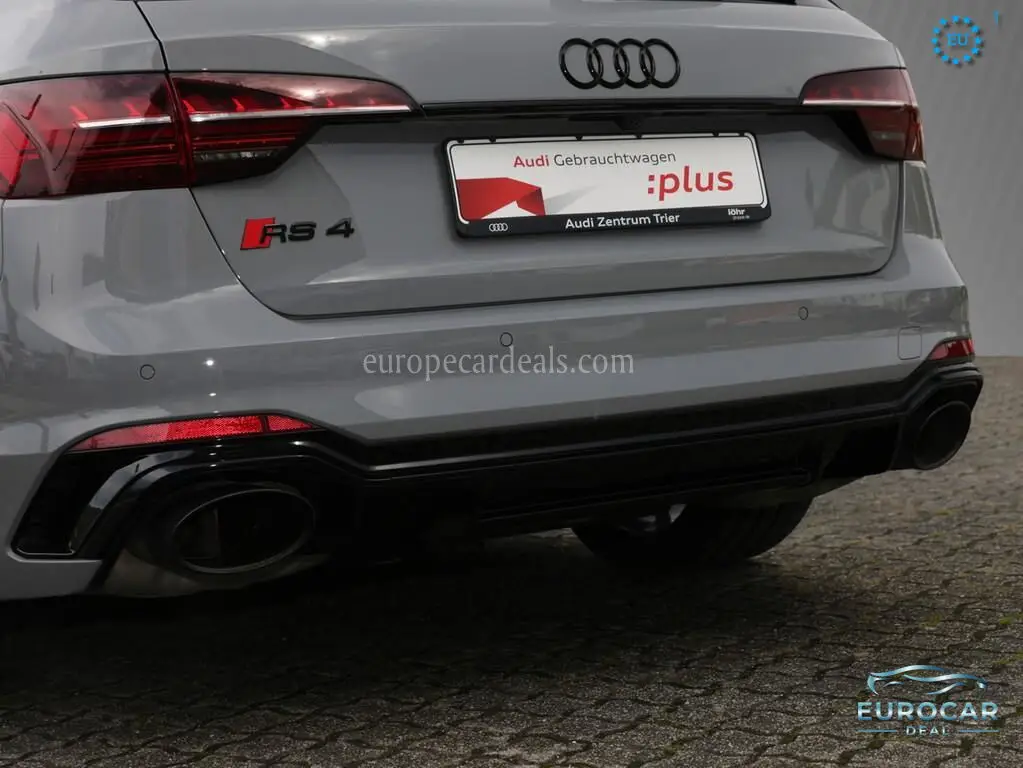 Audi RS4