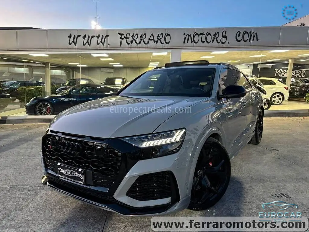 Audi Q8