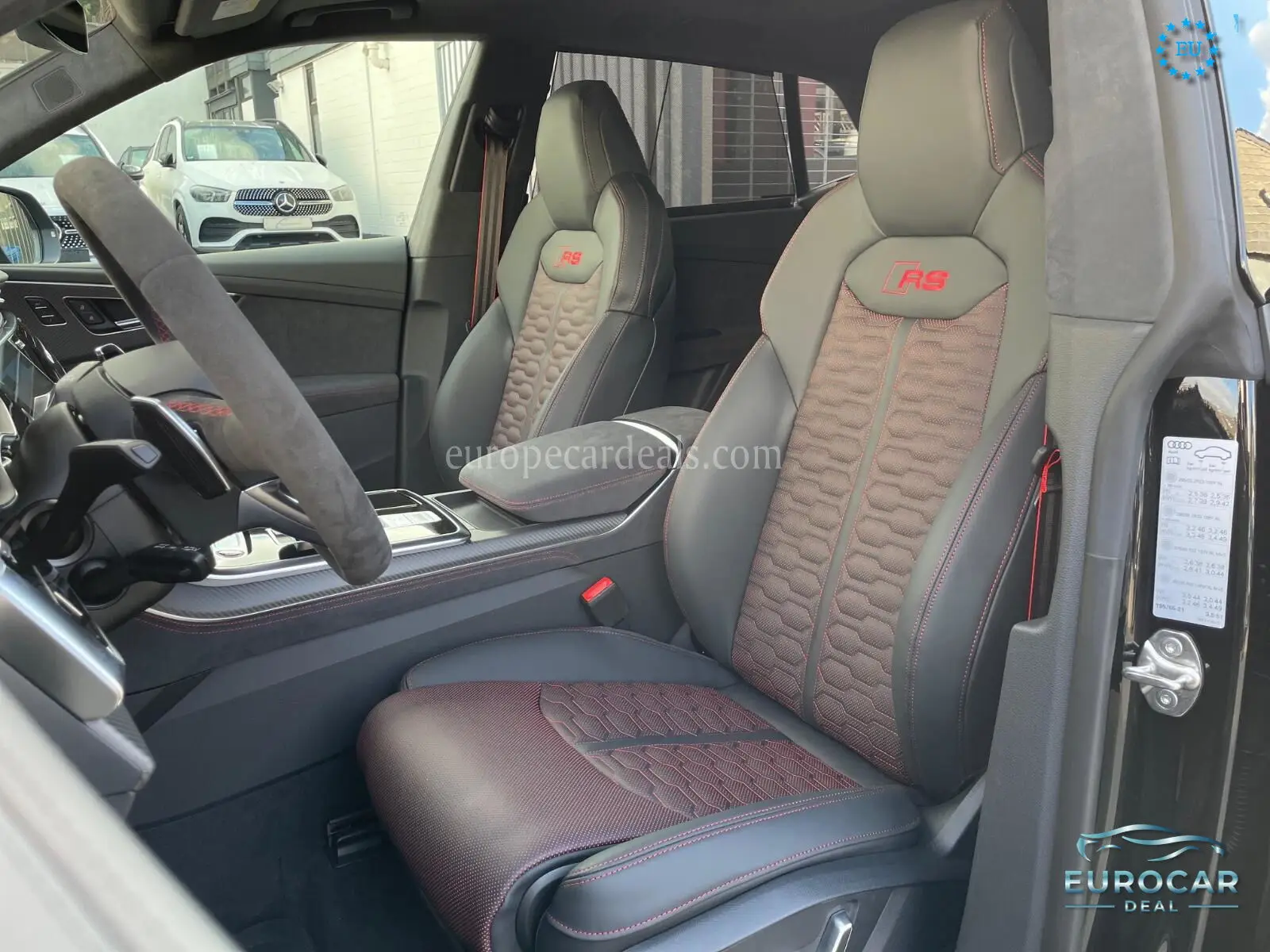 Audi RSQ8