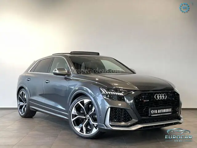Audi RSQ8