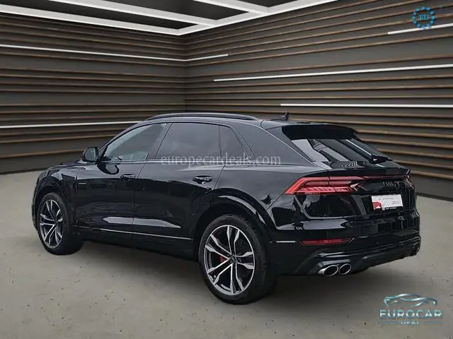 Audi SQ8