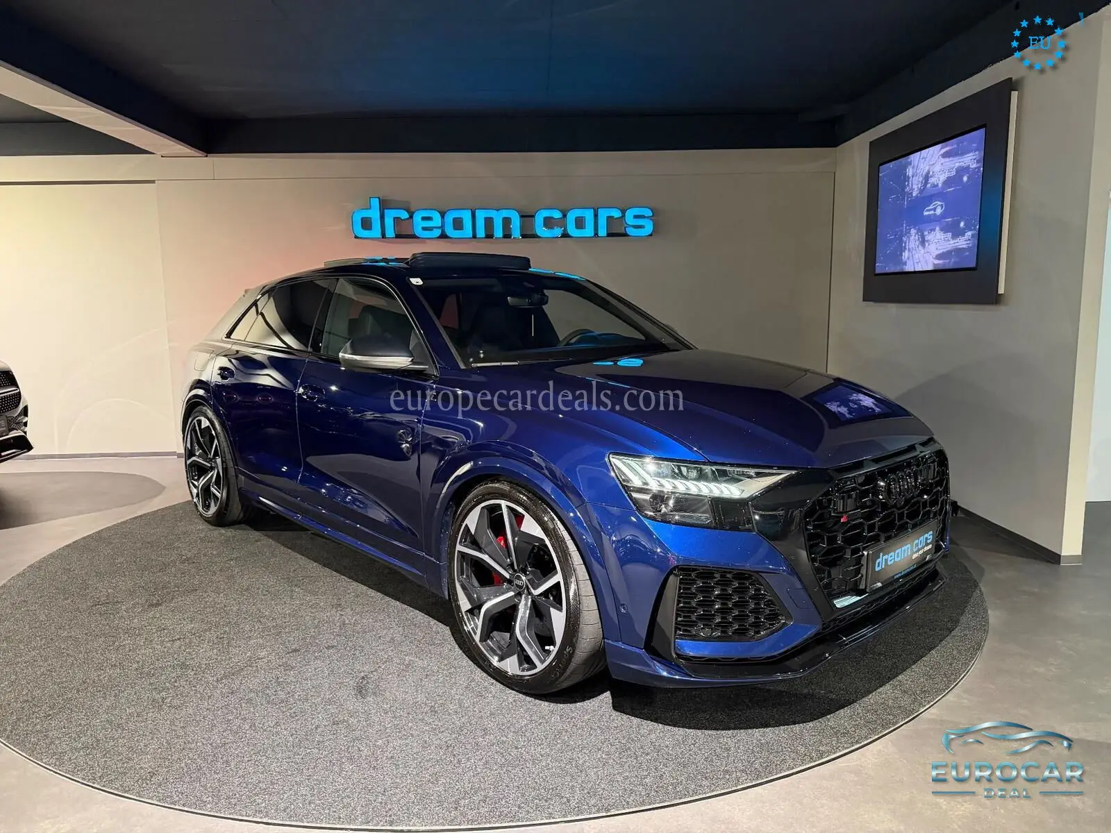 Audi RSQ8