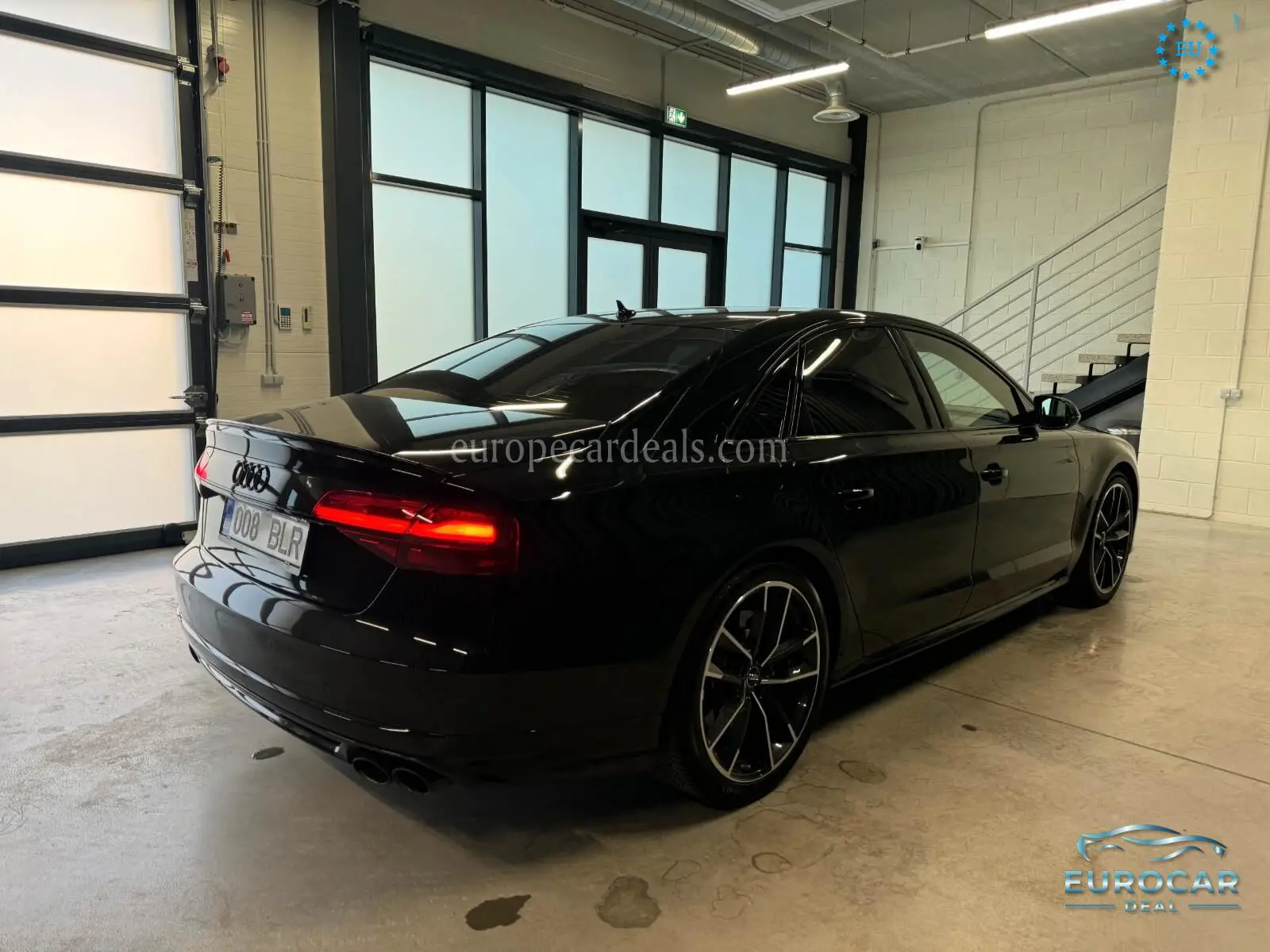 Audi S8