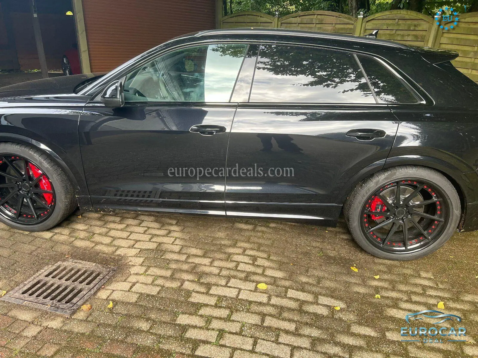 Audi RSQ8
