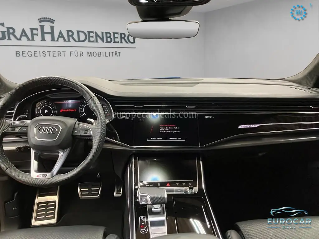 Audi RSQ8