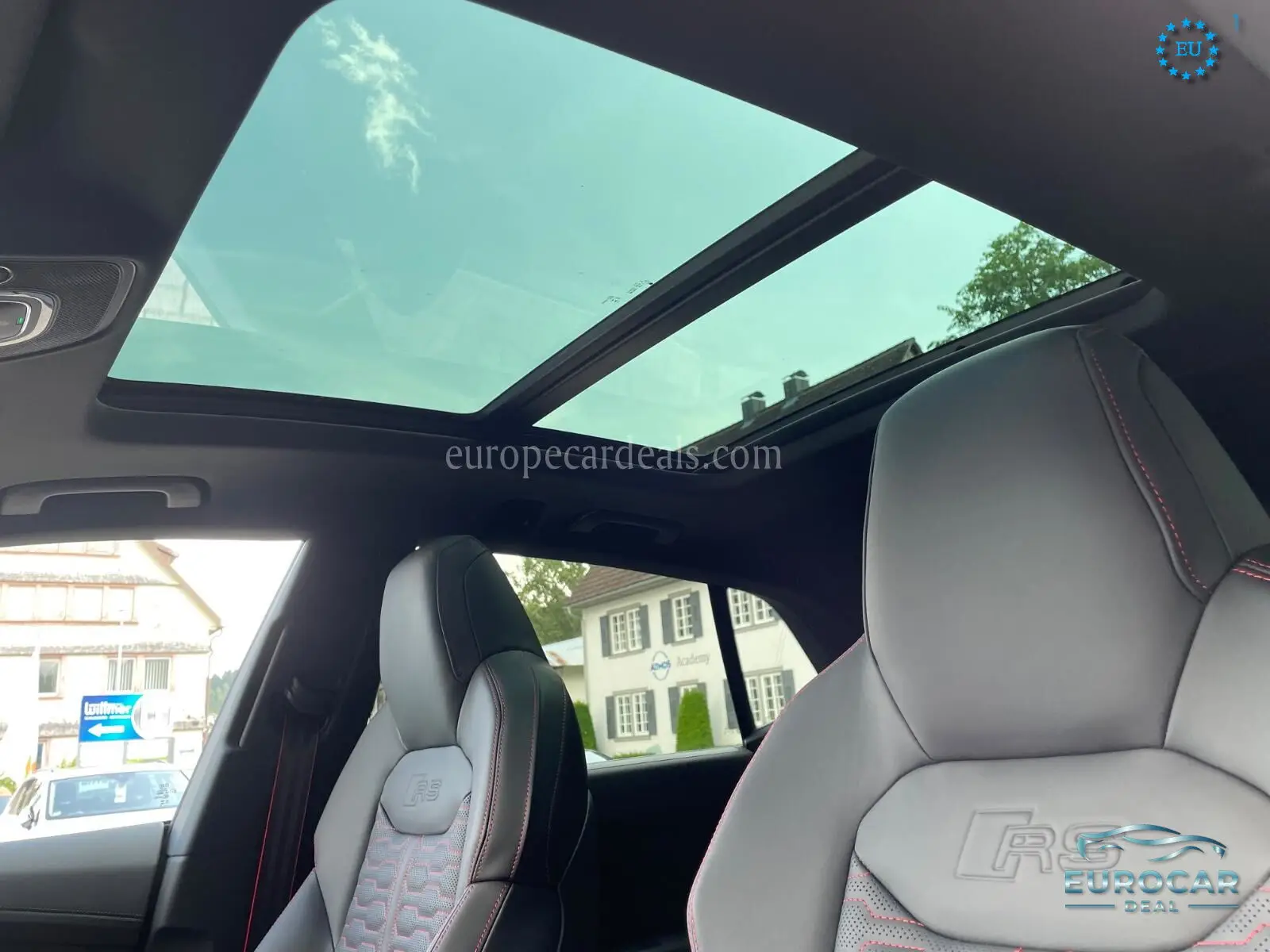 Audi RSQ8