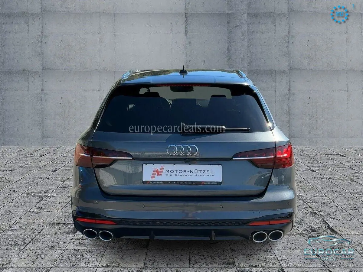 Audi S4