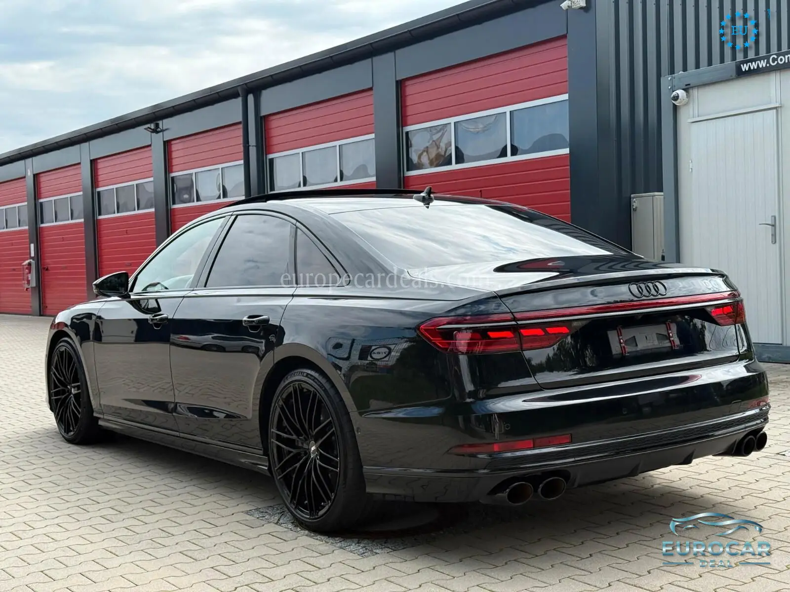 Audi S8