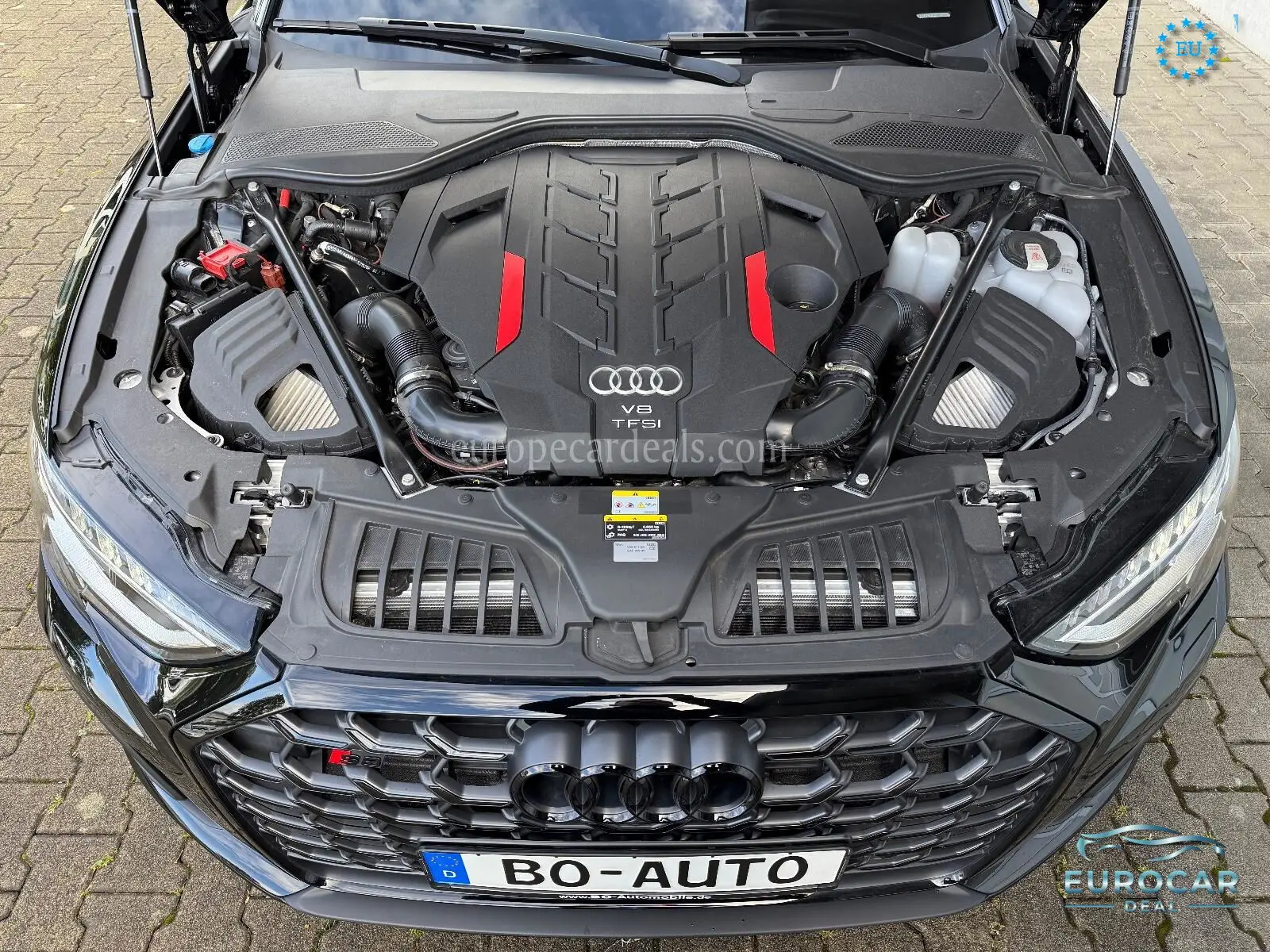 Audi S8
