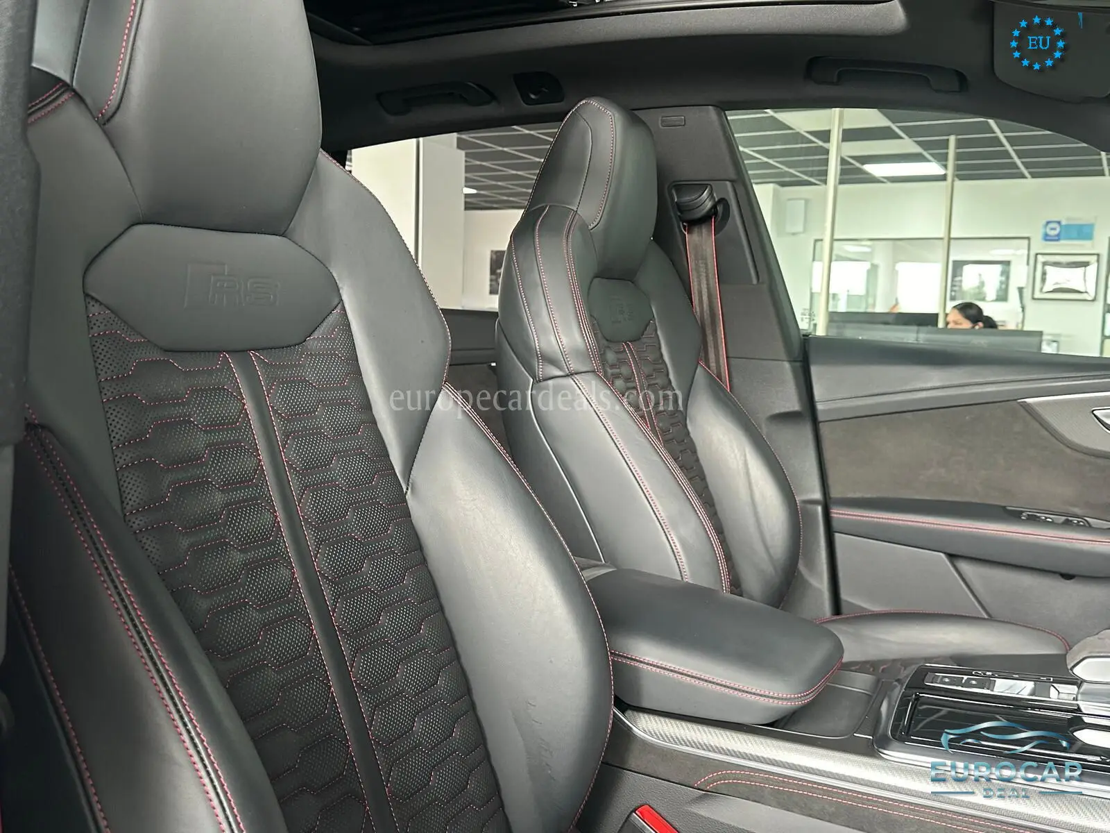 Audi RSQ8