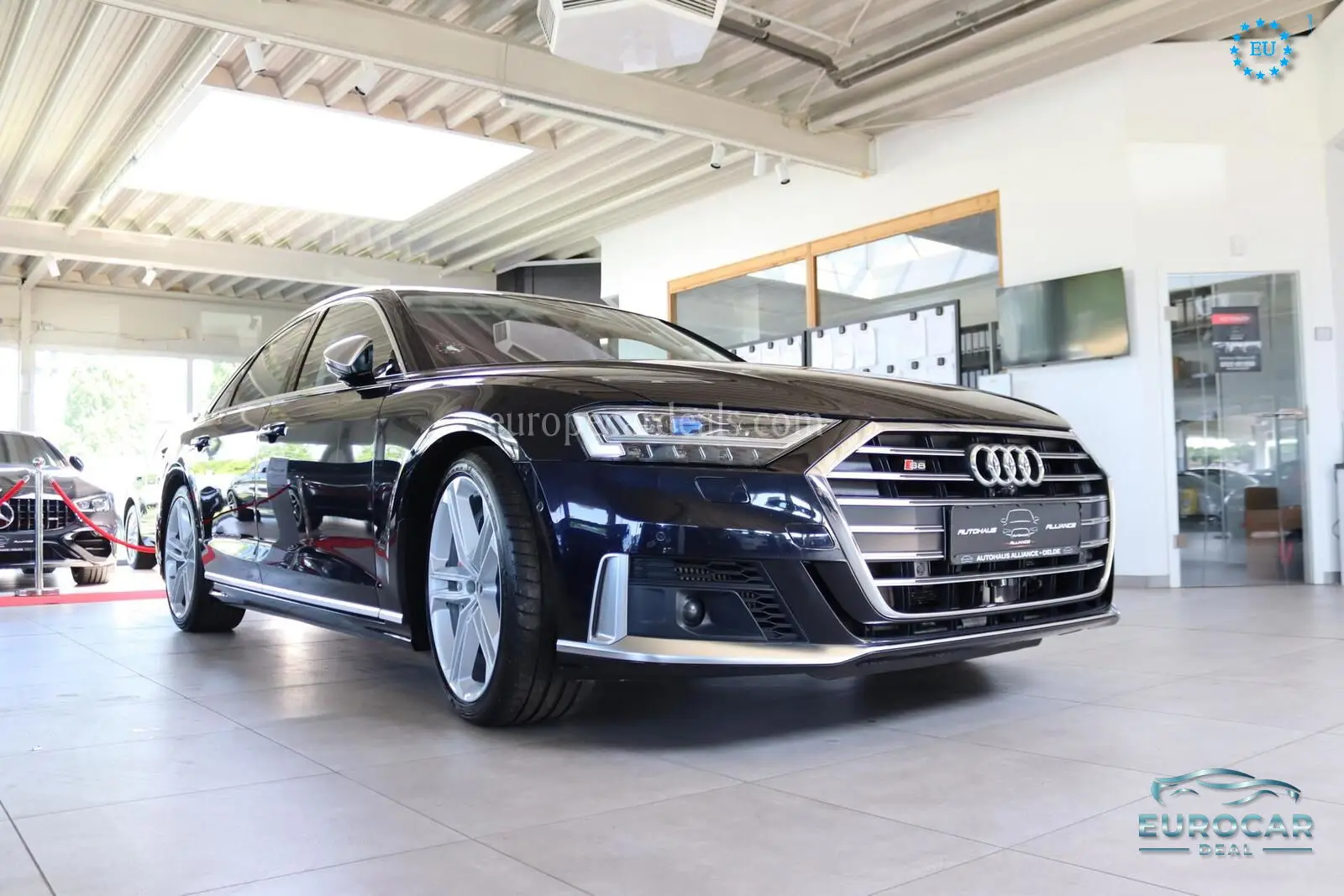 Audi S8