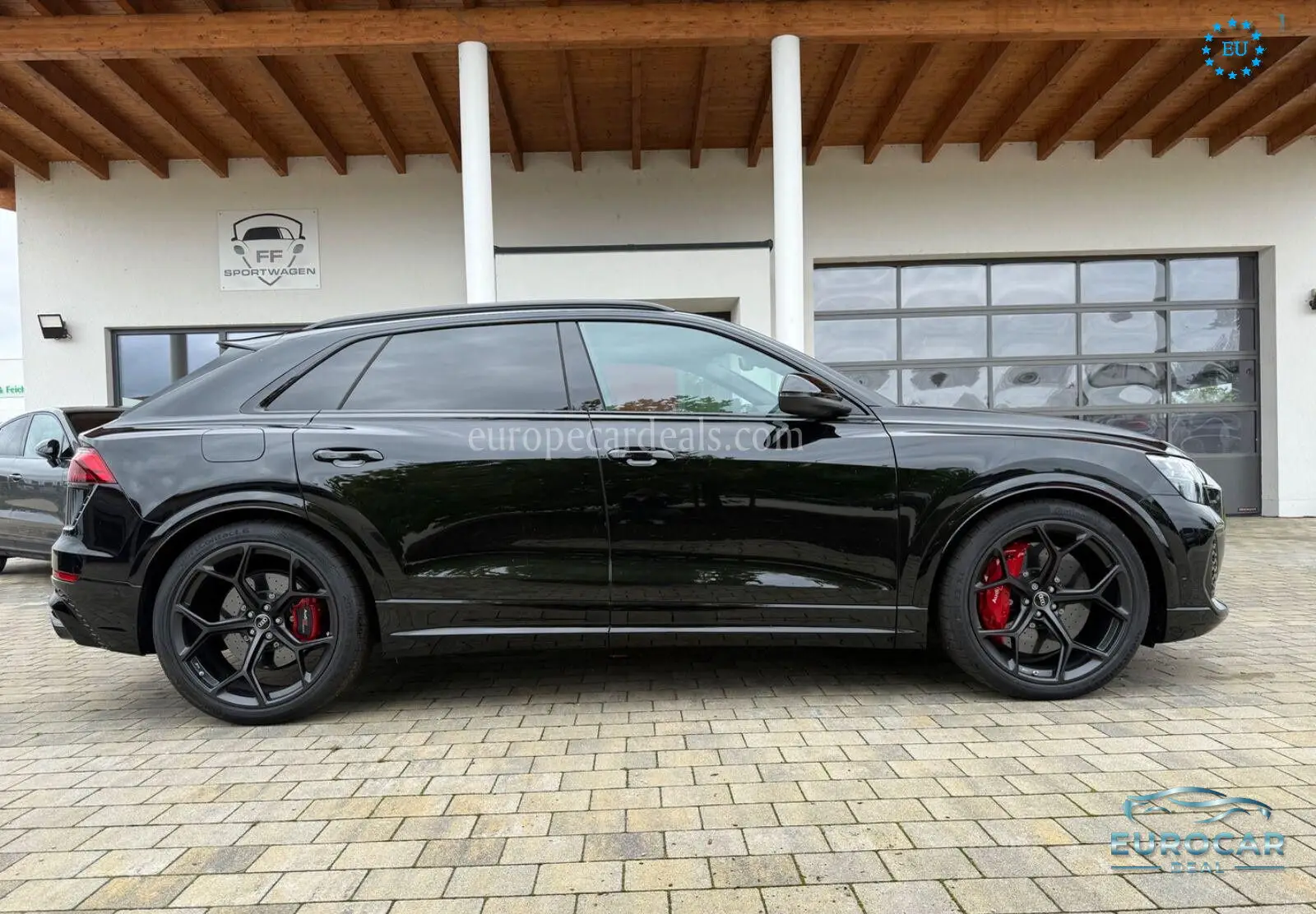 Audi RSQ8