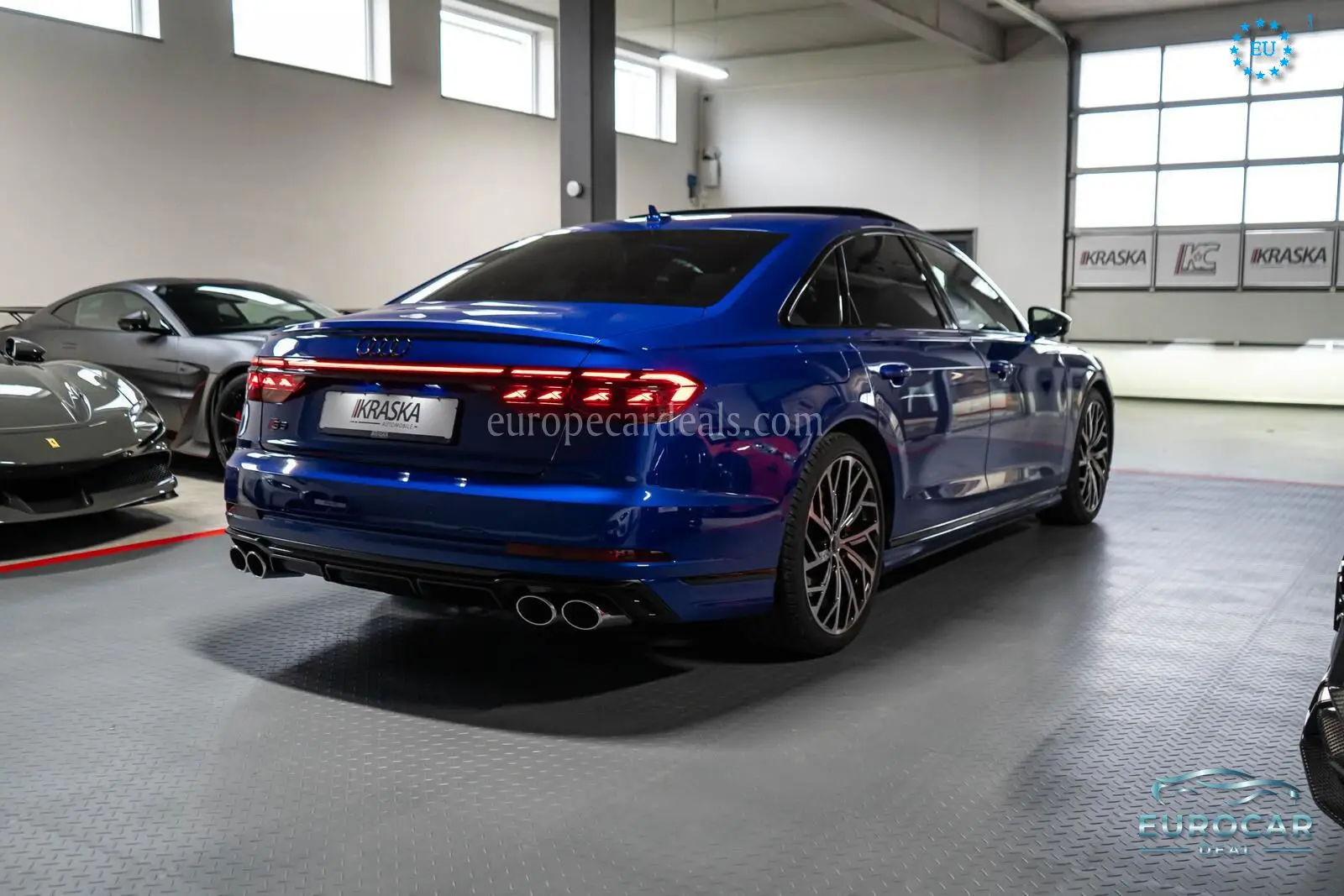 Audi S8
