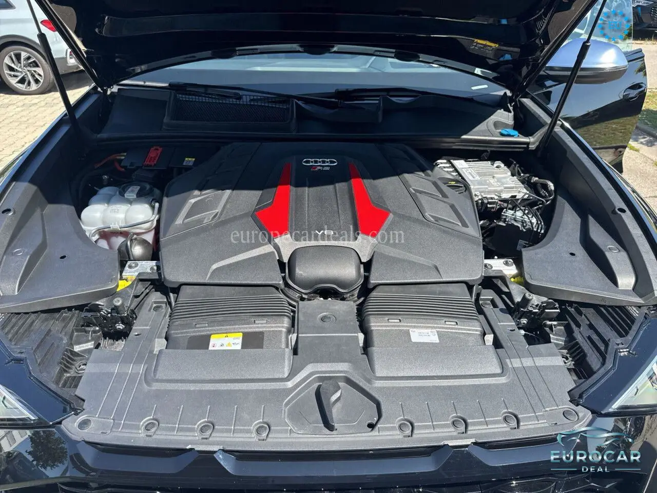Audi RSQ8