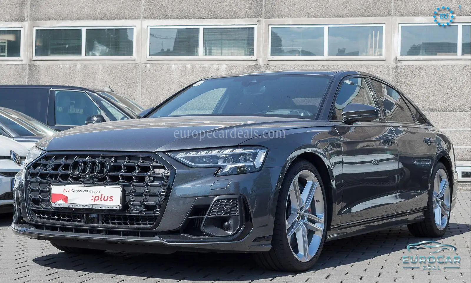 Audi S8