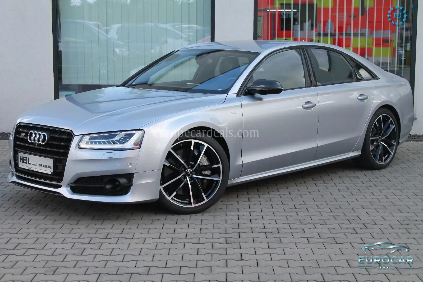 Audi S8