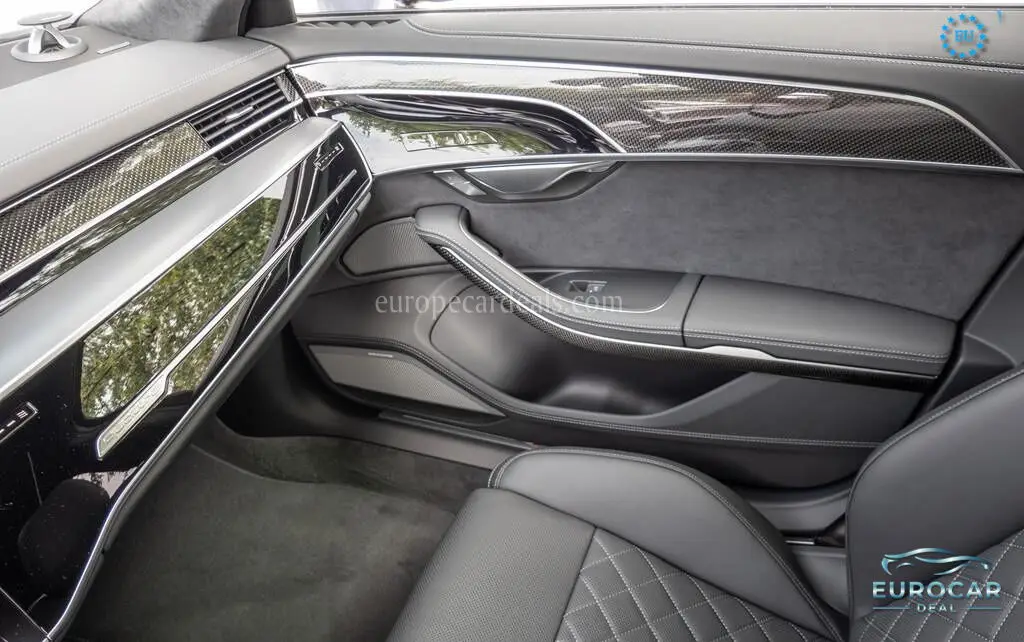Audi S8