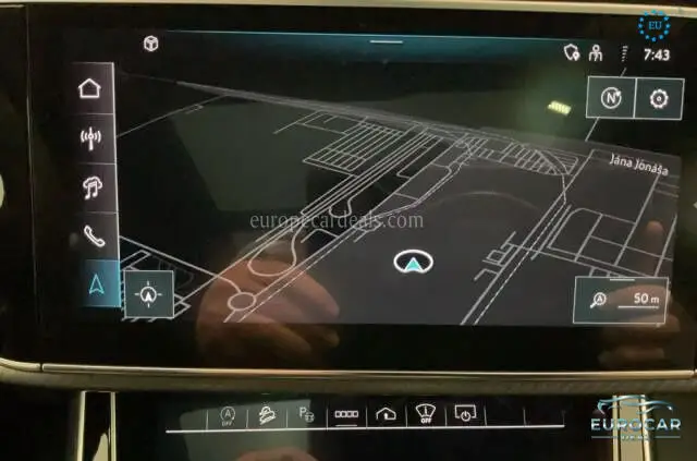 Audi RSQ8