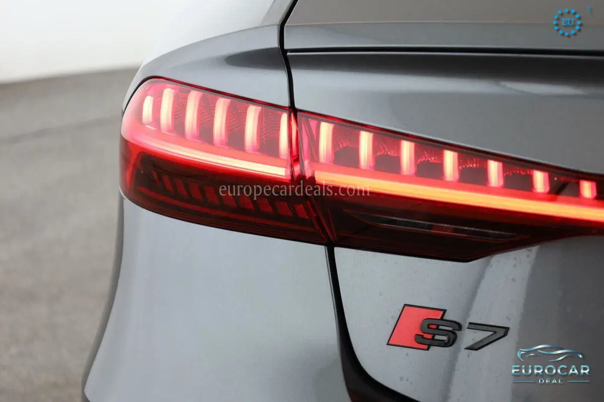 Audi S7
