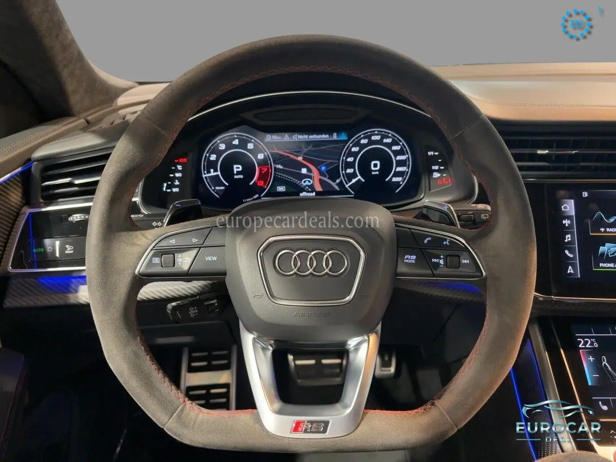 Audi RSQ8
