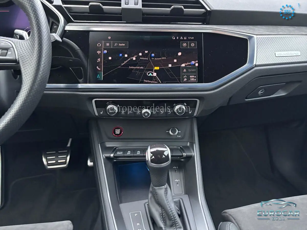 Audi RSQ3