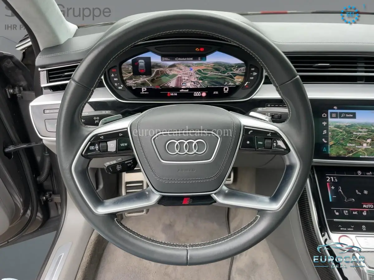 Audi S8