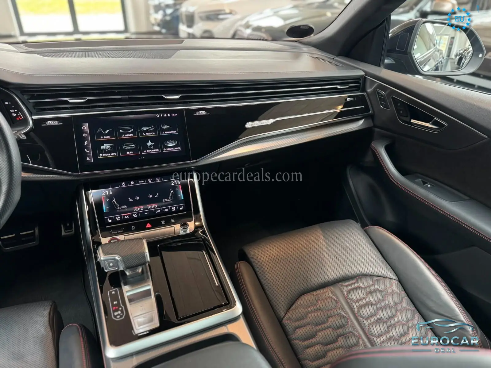 Audi RSQ8