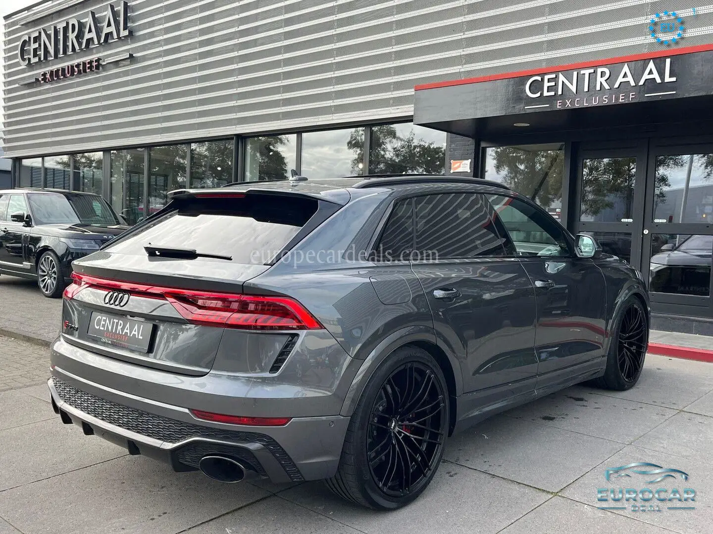 Audi RSQ8