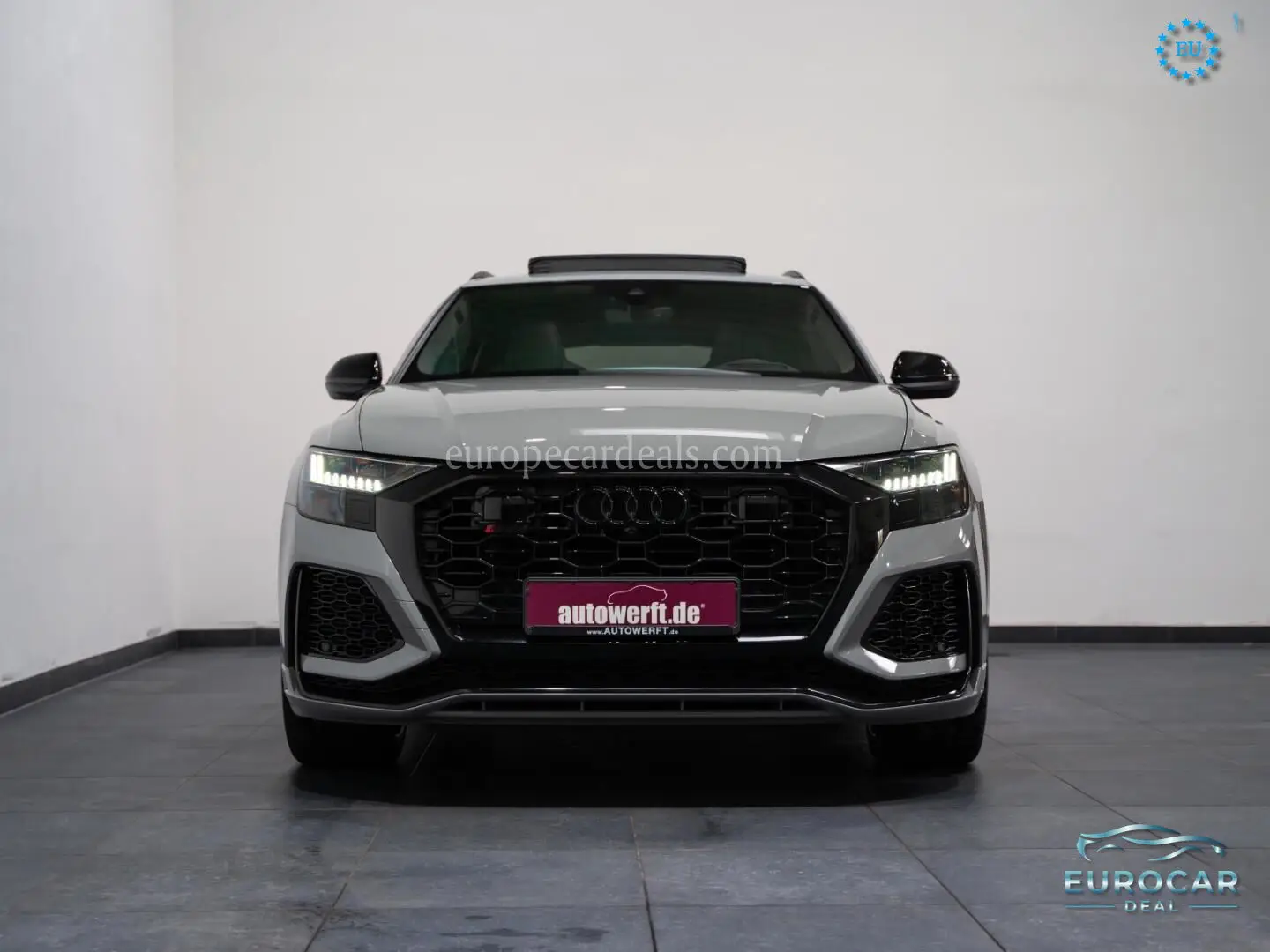 Audi RSQ8